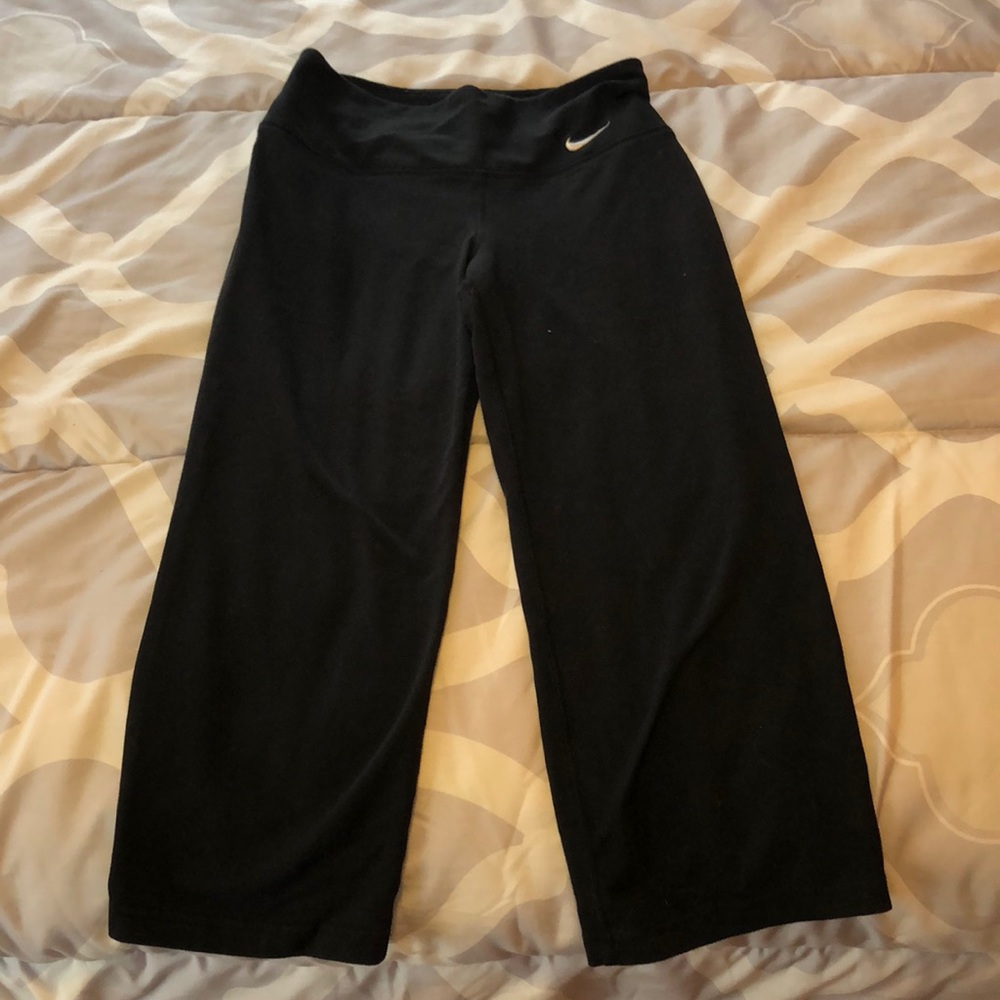 Nike cropped leggings
